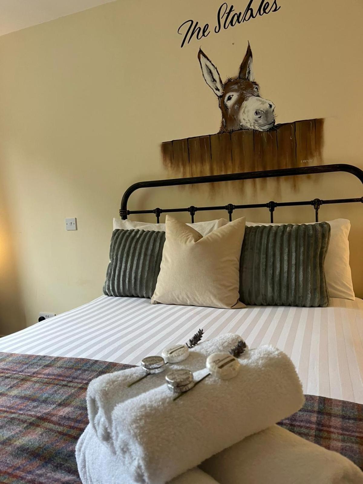 Farmyard Inn Youlgreave Dış mekan fotoğraf